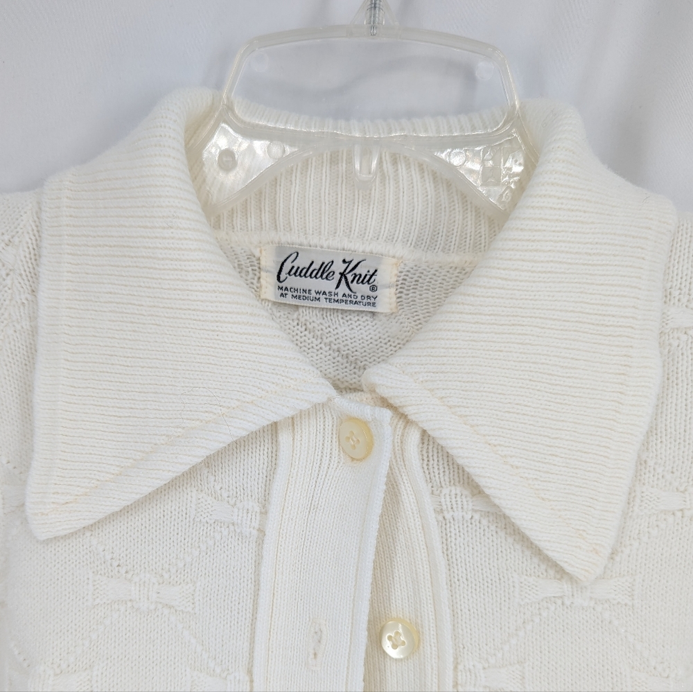 Vintage 1970s Cuddle Knit Ivory Colored Bow Knit Poncho Fringe Cape Shawl - Picture 3 of 8